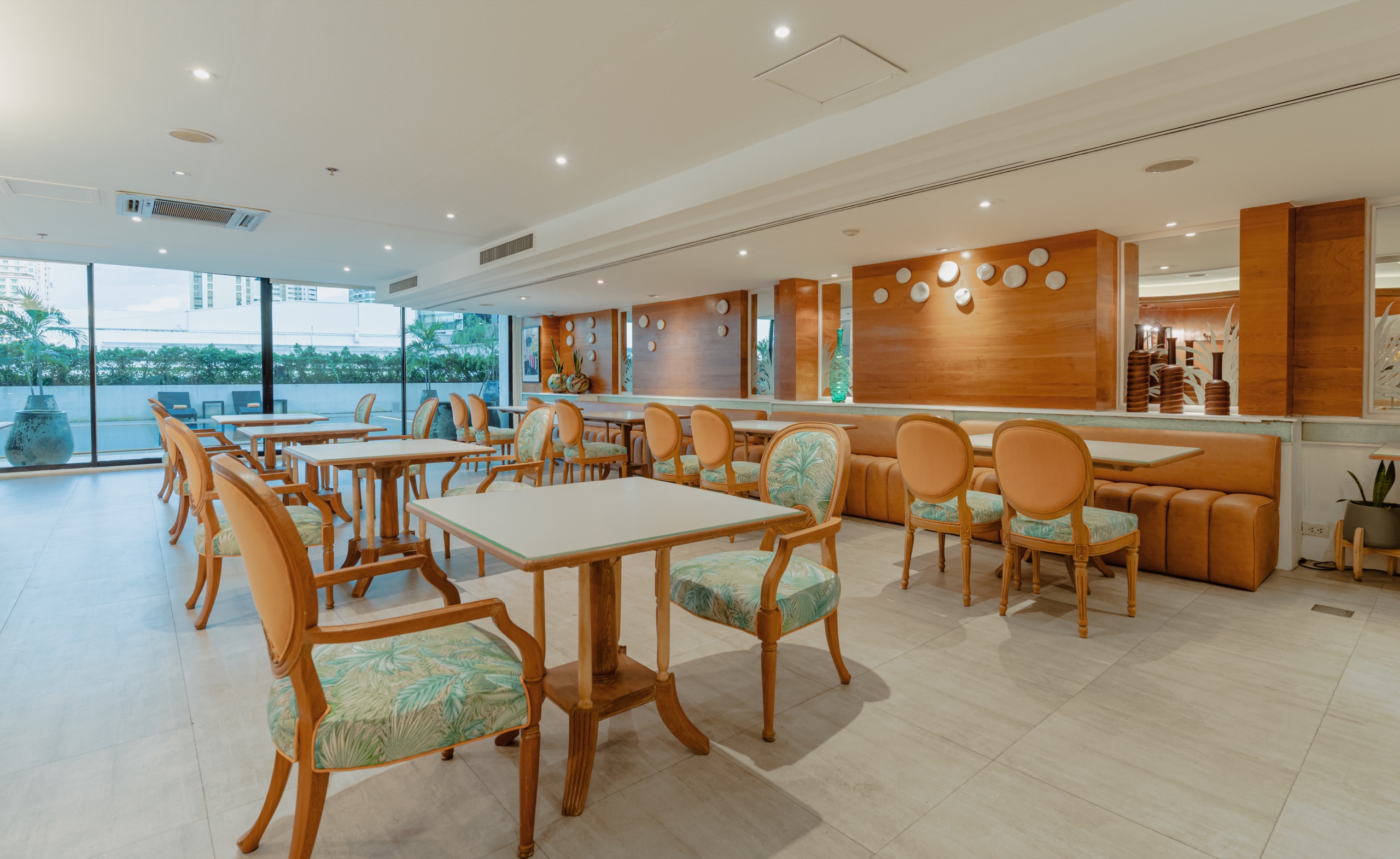 Dining Ambience